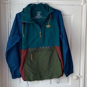 LL bean Women's Mountain Classic Anorak Size L